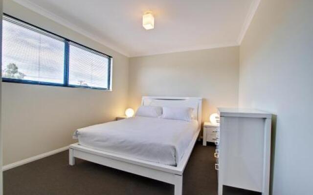 Dunsborough Holiday Homes – 2b Greenacre Road