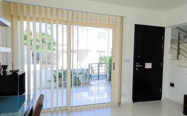Rent Private Villa 015