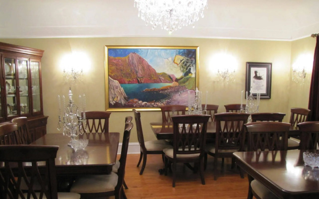 Monroe House Executive Suites