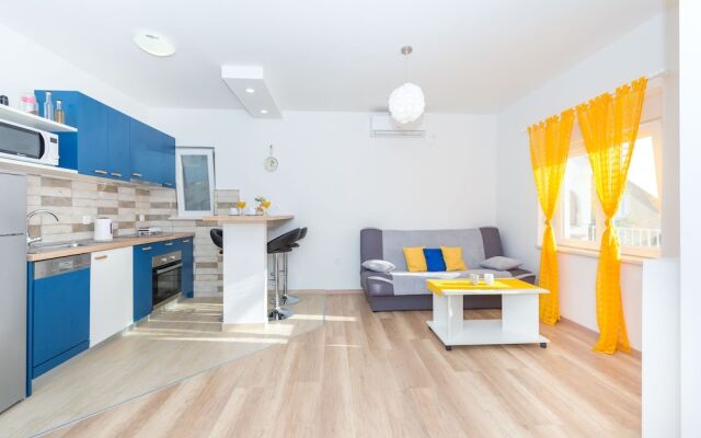 Nostromo Guesthouse