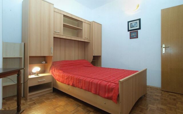 Apartment 1775