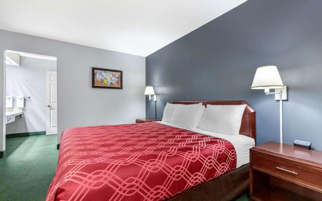 Econo Lodge Junction