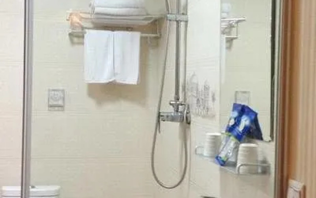 爱家风尚客房(青岛科技街店)