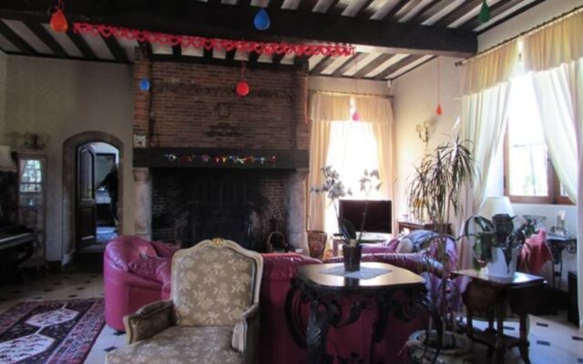 Le Manoir De Neuville