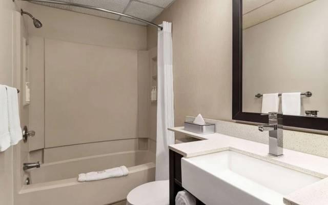 Days Inn And Suites By Wyndham Lancaster Amish Country