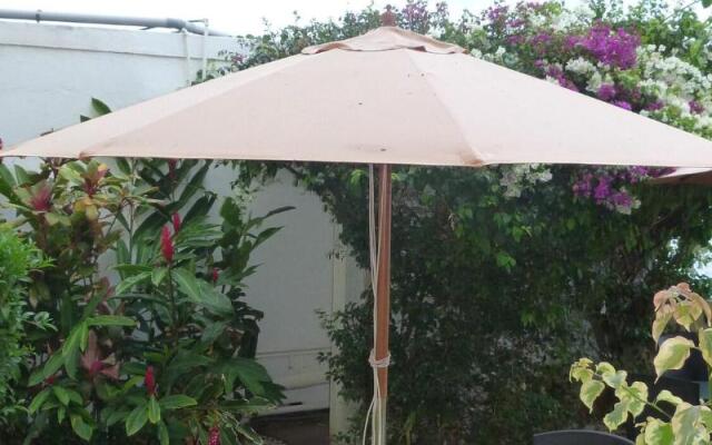 Le Cactus Guesthouse