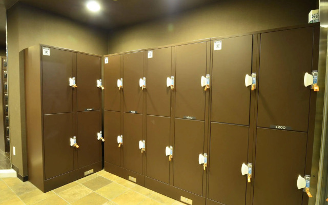 Capsule Hotel B&S Eco-Cube Shinsaibashi