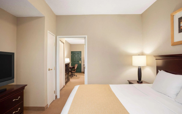 Country Inn & Suites by Radisson, Ithaca, NY