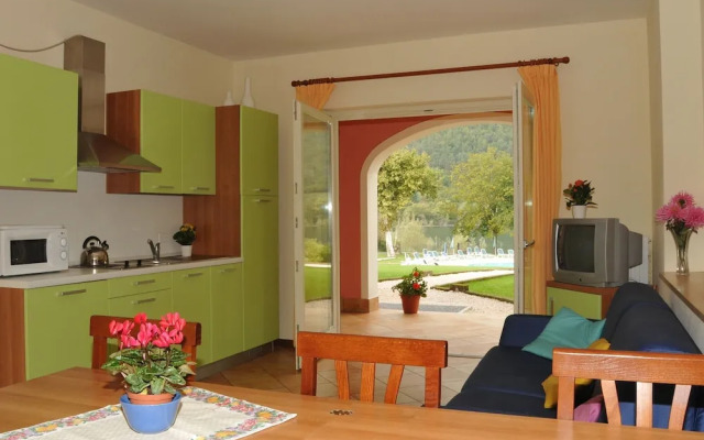 Luxurious Apartment in Idro With Swimming Pool