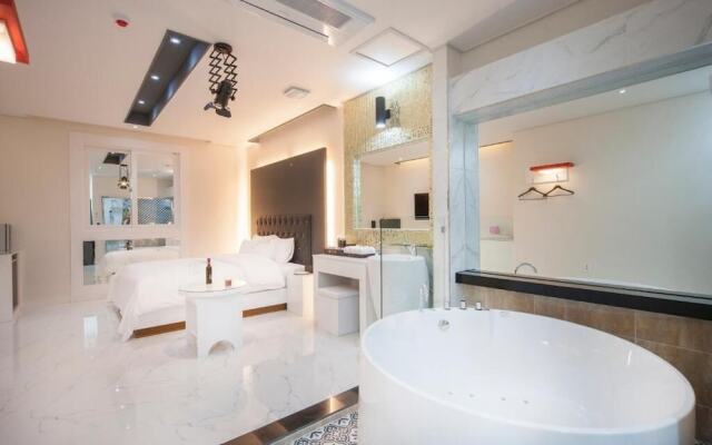 Samho Hotel