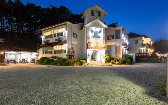 Gangneung gyeongpo pine pension