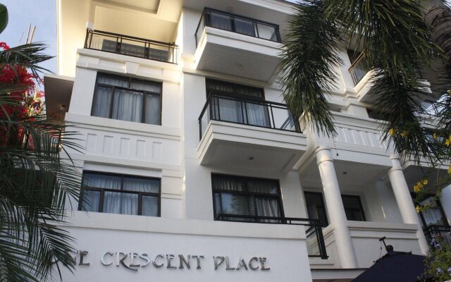 One Crescent Place