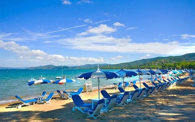 Villa Molletta a Punta Ala con Piscina