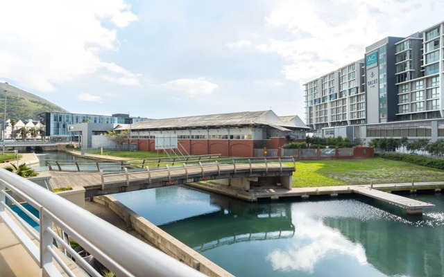 Canal Quays 202