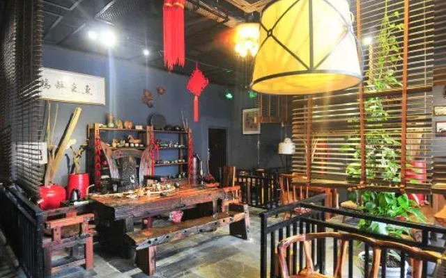 Tianyijiao Theme Hostel