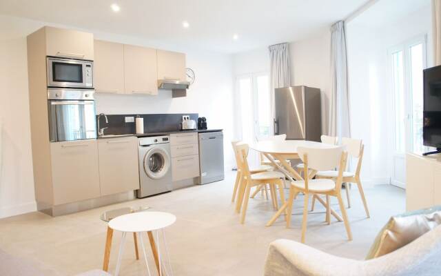 Republique 101 Apartment