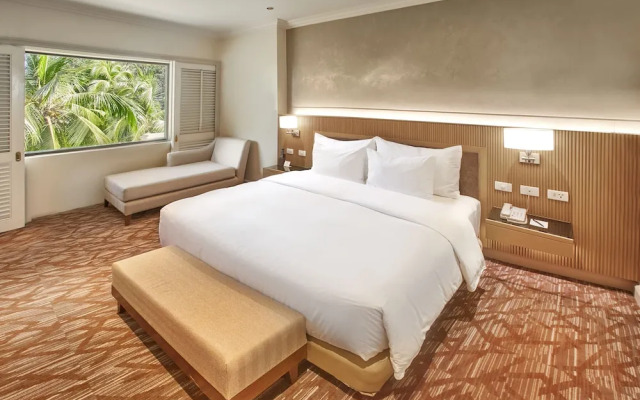 Holiday Inn Clark Field