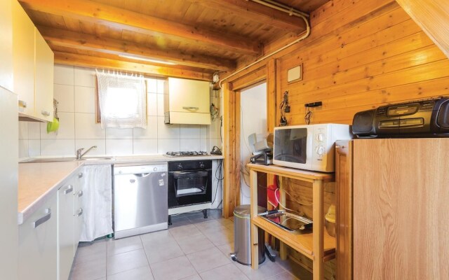 Awesome Home in Banjole With Wifi and 1 Bedrooms