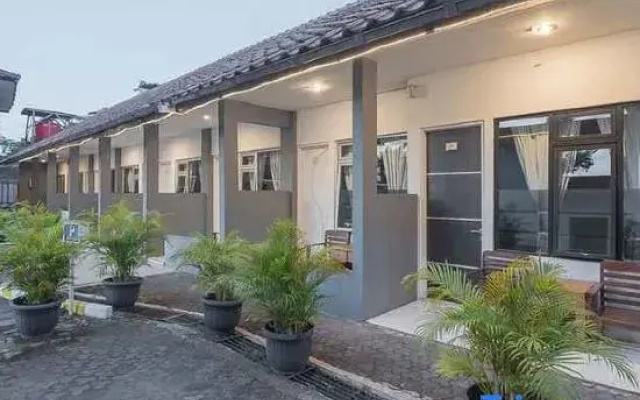 Hotel Pondok Dewi