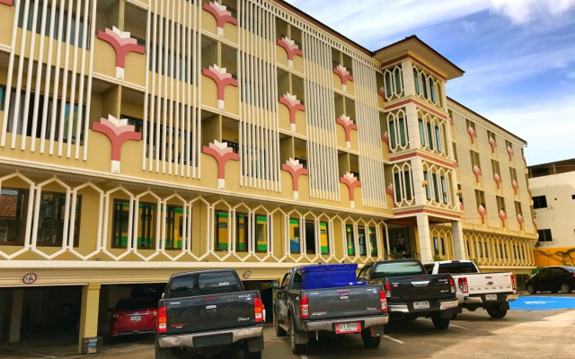 PoonSook Resident Hotel