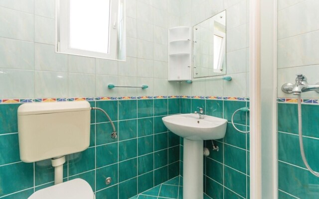 Beautiful Home in Bibinje With 5 Bedrooms
