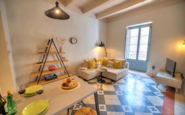 Charming & traditional flat in city center ESCH1-2