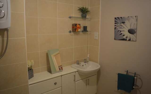 Spacious City Centre Apartment