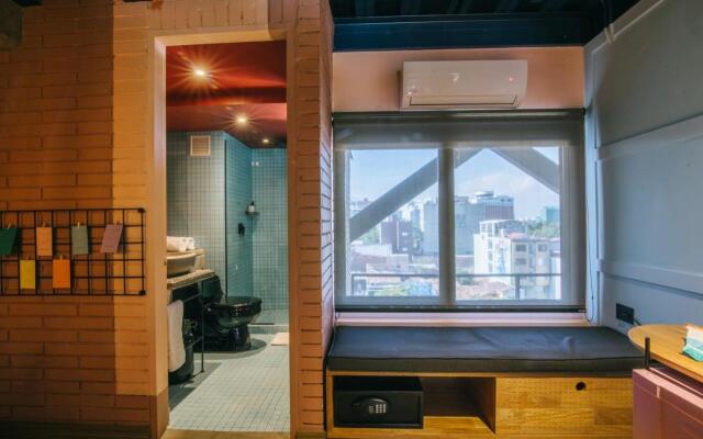 The Somos Beats Hotel & Rooftop