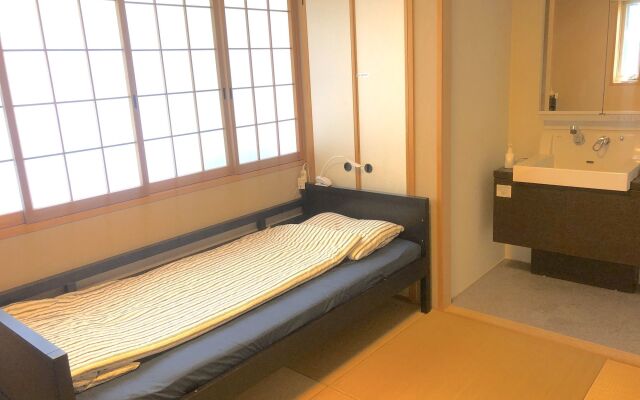 Tokyo Art House