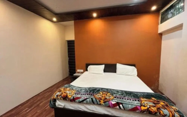 Goroomgo Moonlight Guest House Bhubaneswar