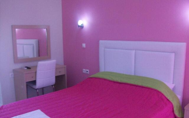 Mavridis Rooms 2