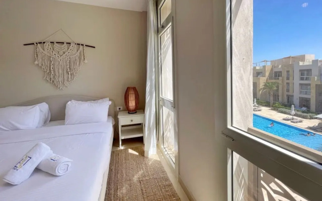 Xuru Stays I Roomy & Relaxed 1bdr @ Mangroovy Free Beach & Pool