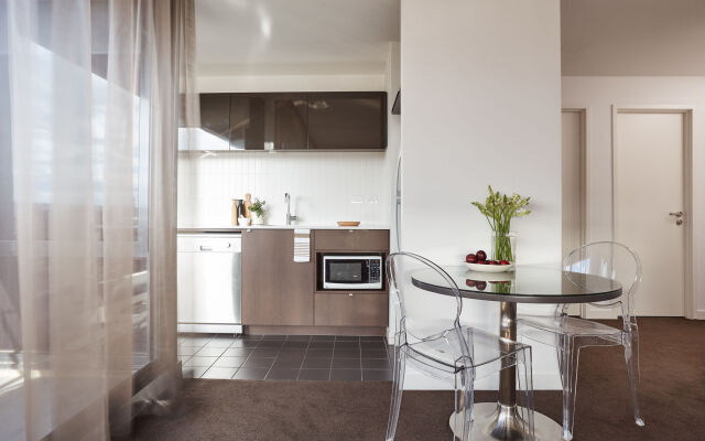 Melbourne Dandenong Central Apartment