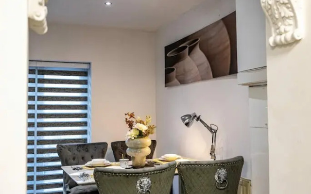 Immaculate 3 Bed Luxury House in Dagenham London