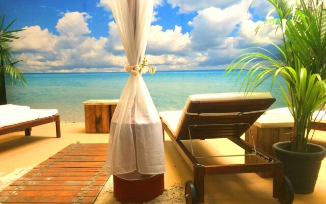 Stunning, Spacious Villa Within Walking Distance of the Charming Village of San Carlos