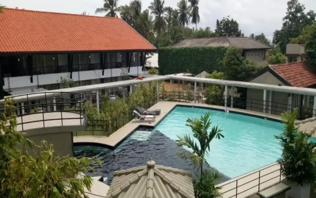 Garden Beach Hotel