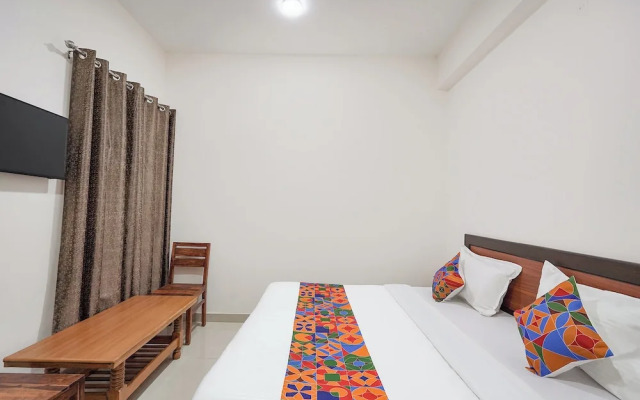 Fabhotel Urban Villa