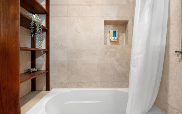 Otium Rentals Penthouse w 2 Terraces