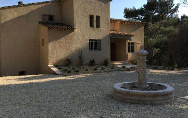 Le Domaine Des Gardis