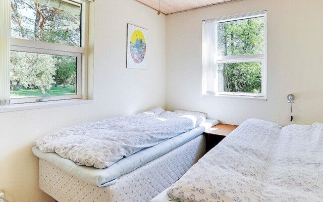 Serene Holiday Home in Hals near Sea
