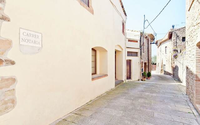 Traditional House Restored for 6 Persons With Pool in Ullastret