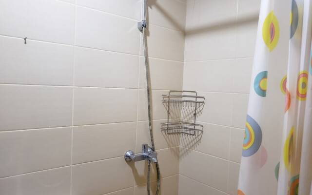 Nice And Elegant Studio At Belmont Residence Puri Apartment