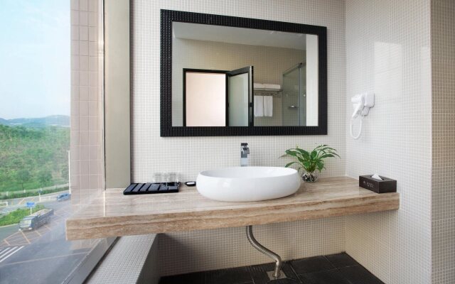 The Art Hotel