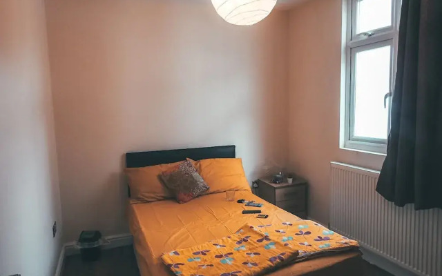 Comfortable serviced flat in London City Centre