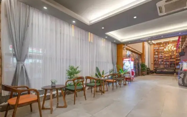 James Joyce Coffetel Hotel Guangzhou South Railway Qifu Xincun Branch