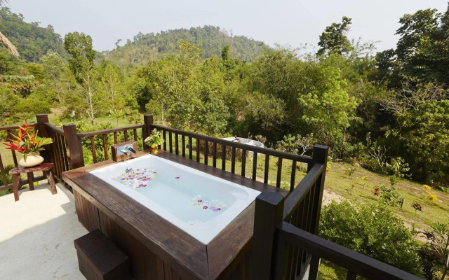 Wareerak Hot Spring & Wellness