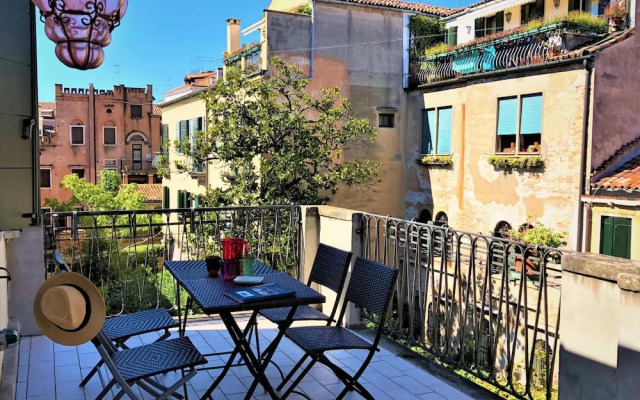 Ca Dell Abate Venetian House