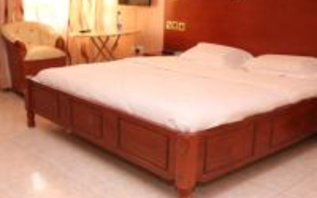 Maralink Hotel