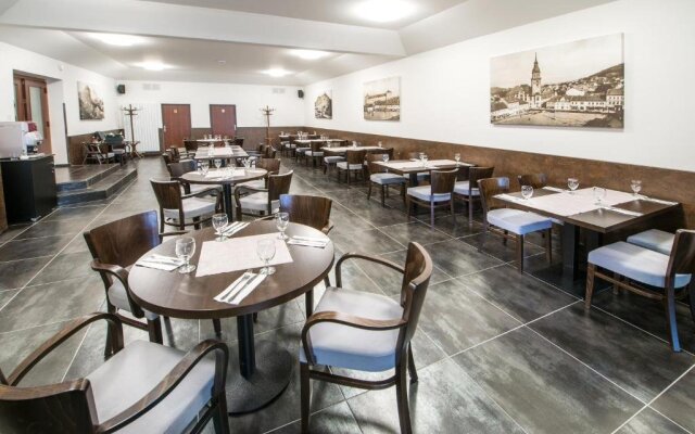 Hotel U lva