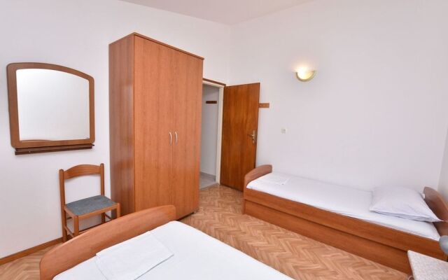 Apartment Damir